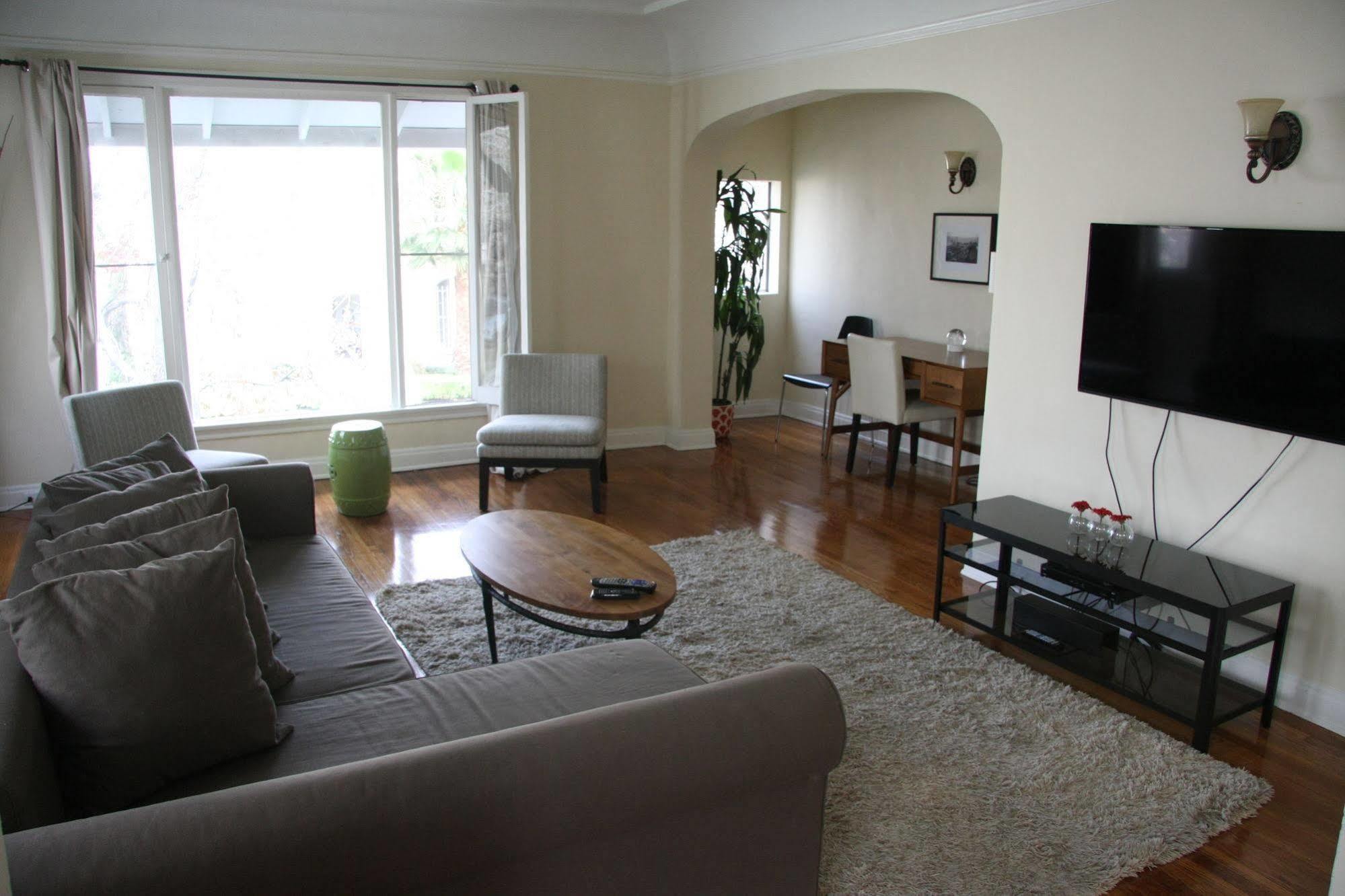 West Hollywood Vintage Vacation Apt. لوس أنجلوس المظهر الخارجي الصورة