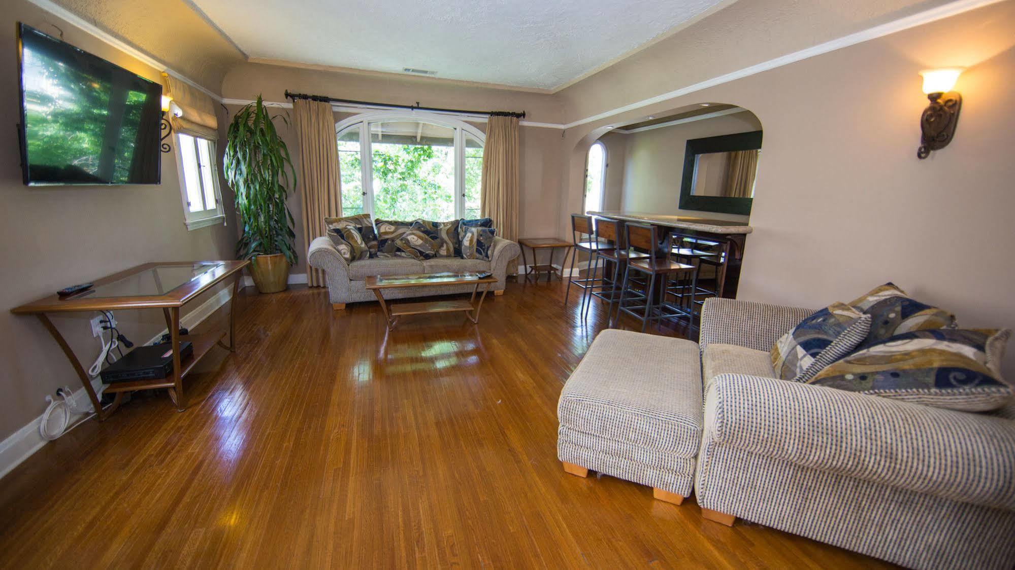 West Hollywood Vintage Vacation Apt. لوس أنجلوس المظهر الخارجي الصورة