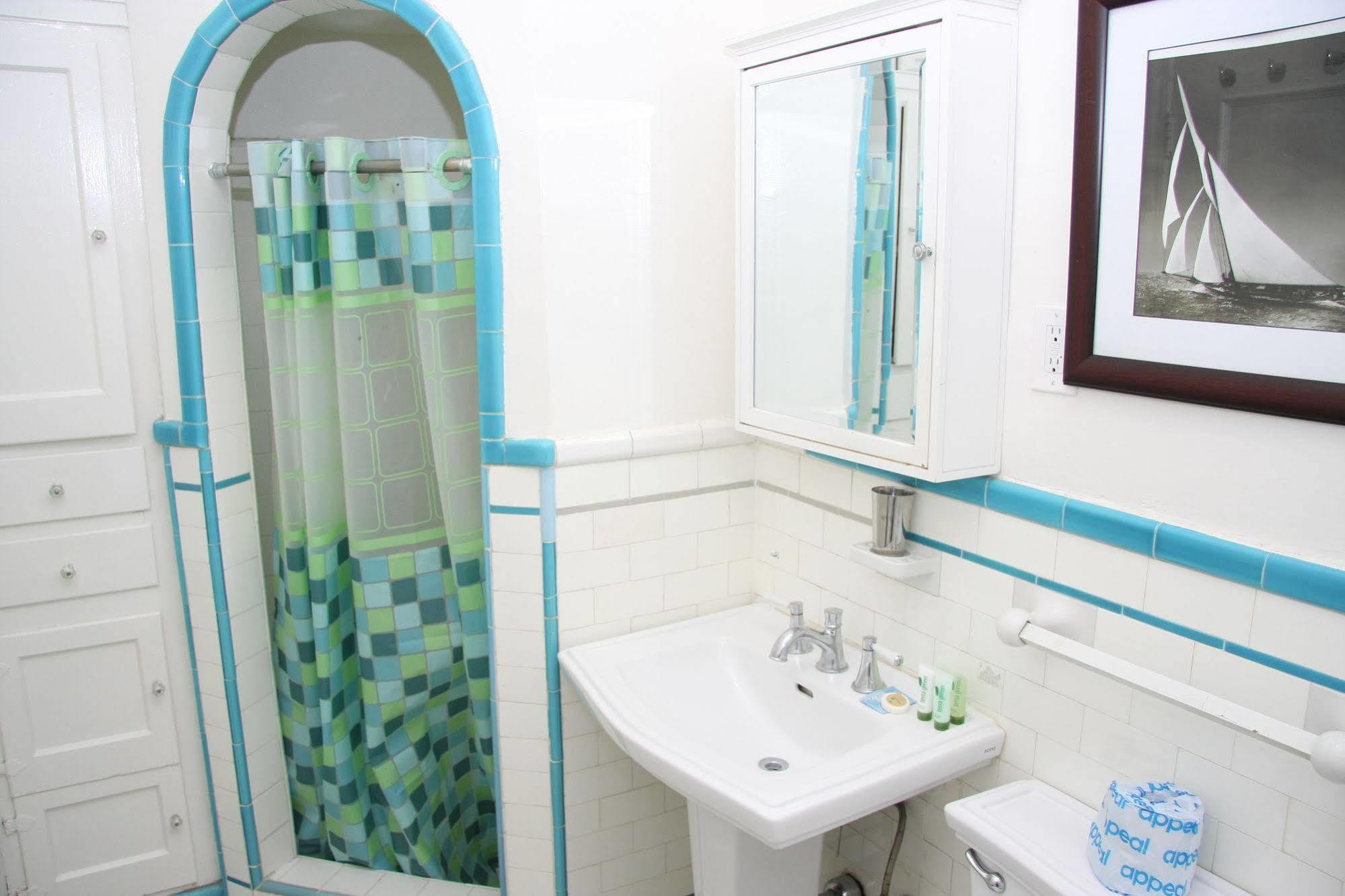 West Hollywood Vintage Vacation Apt. لوس أنجلوس المظهر الخارجي الصورة